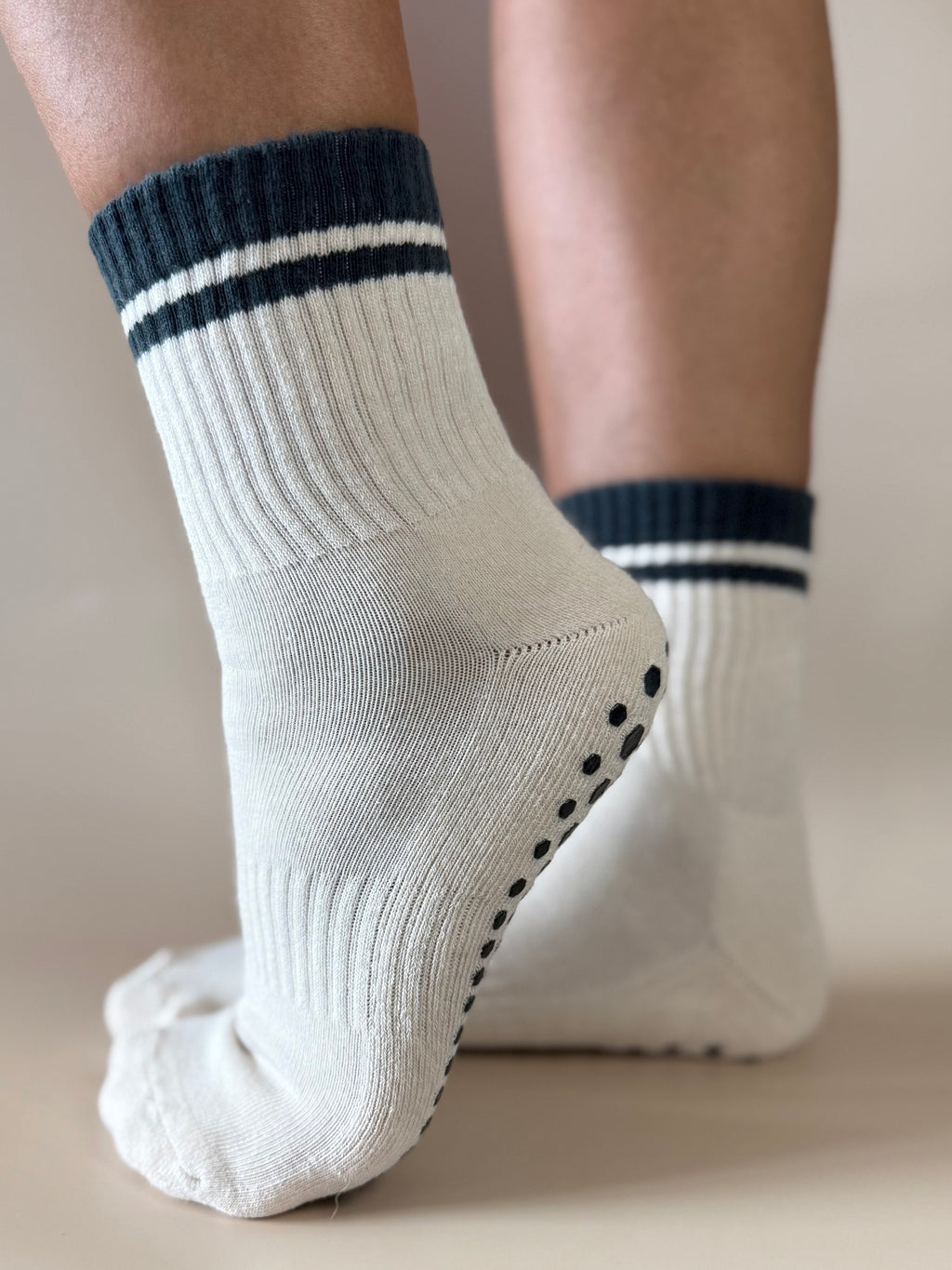 Retro Crew Grip Sock - Light Cream & Hunter Green