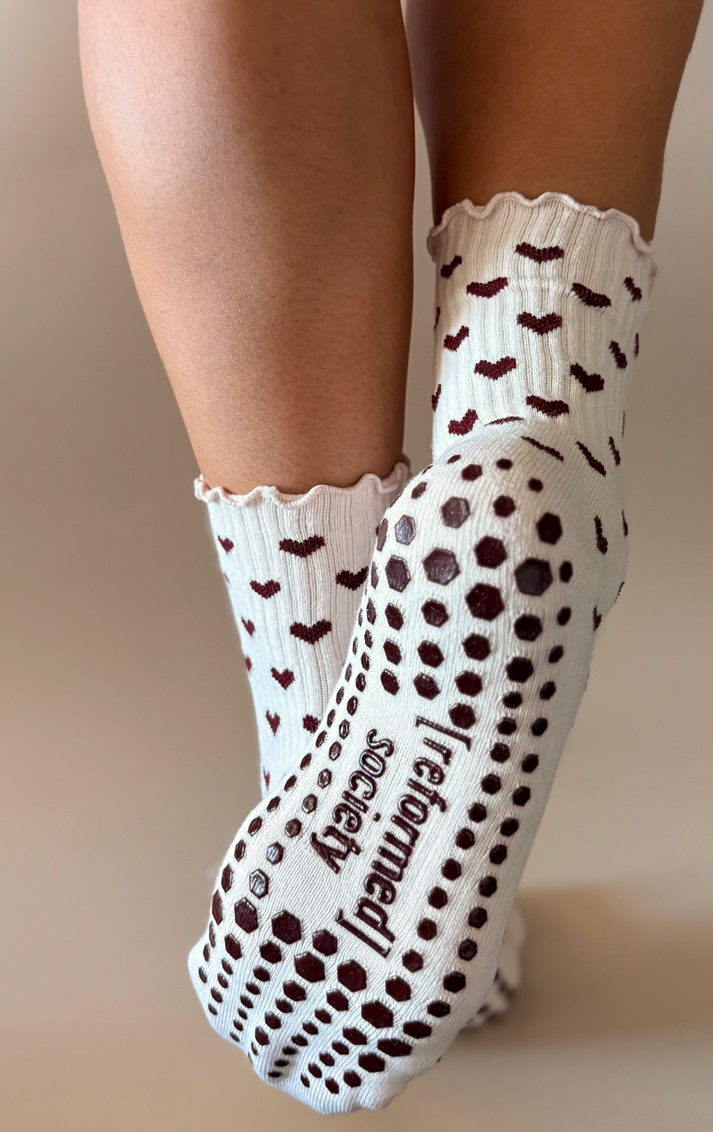 Mini Hearts Ruffle Crew Grip Sock - Burgundy