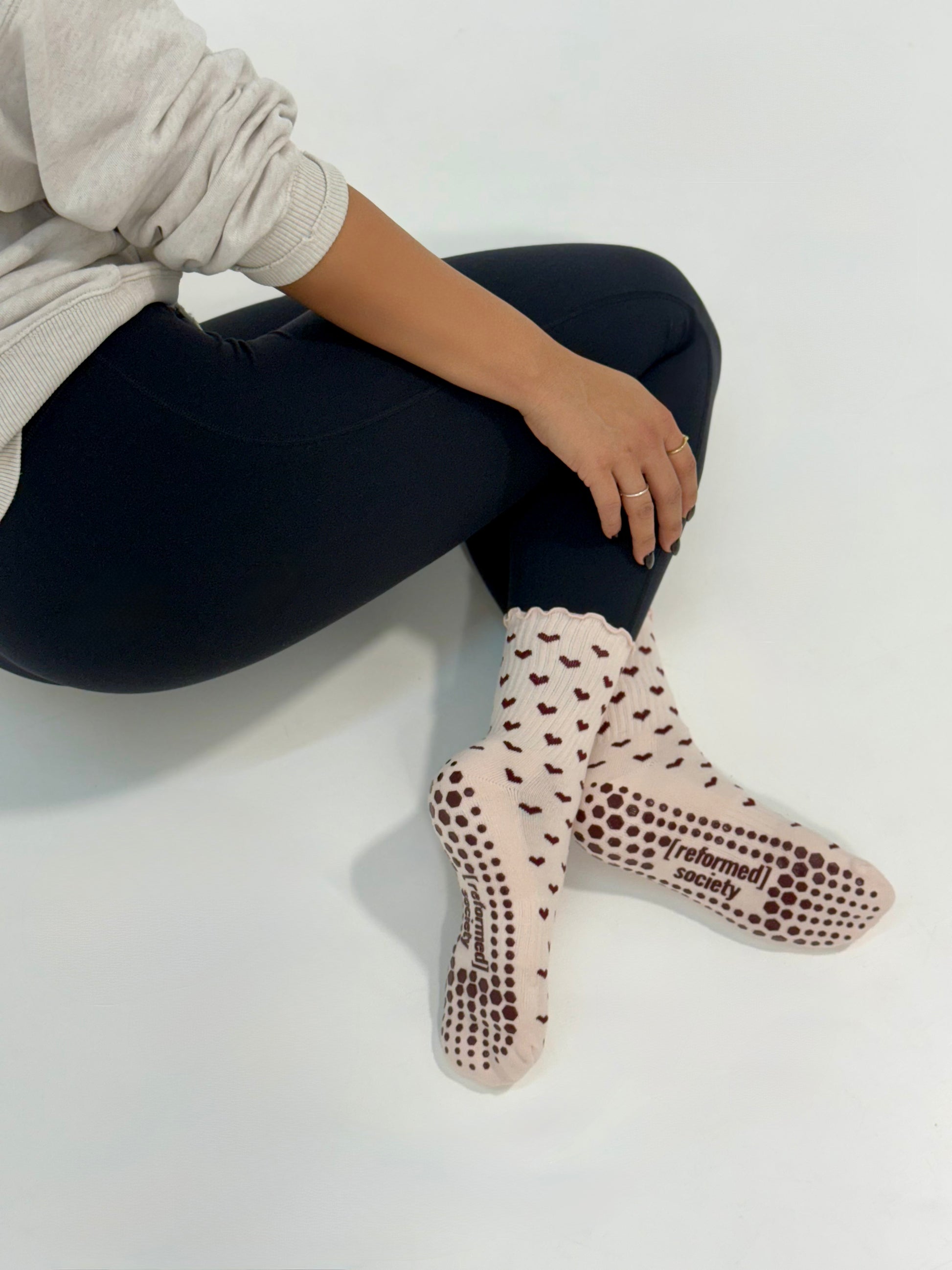 Mini Hearts Ruffle Crew Grip Sock - Burgundy