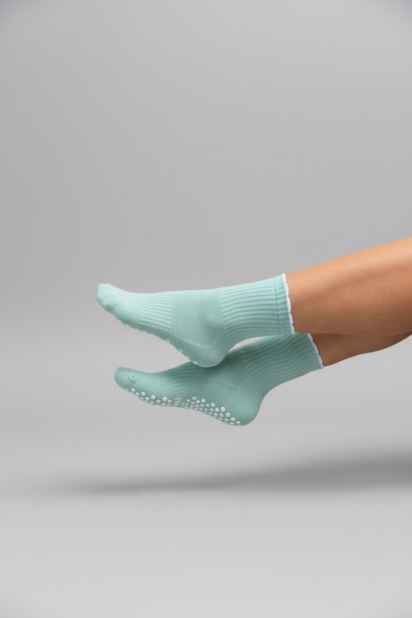 Scalloped Edge Crew - Pool Aqua